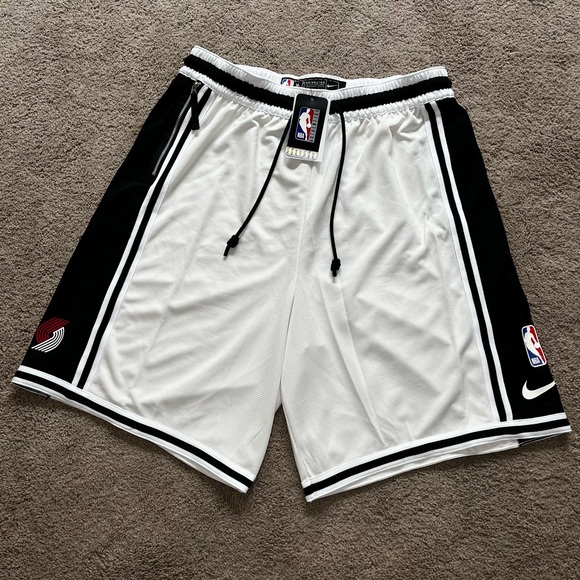 Nike NBA Portland Trail Blazers Black White Shorts